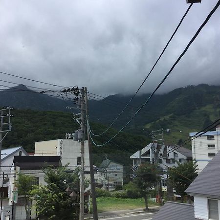 Shinsetsu Ryokan Юдзава Экстерьер фото